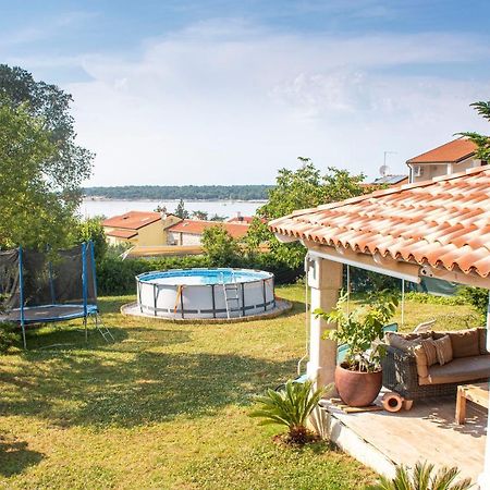 Stone House Chiara Seaview Apartamento Funtana Exterior foto