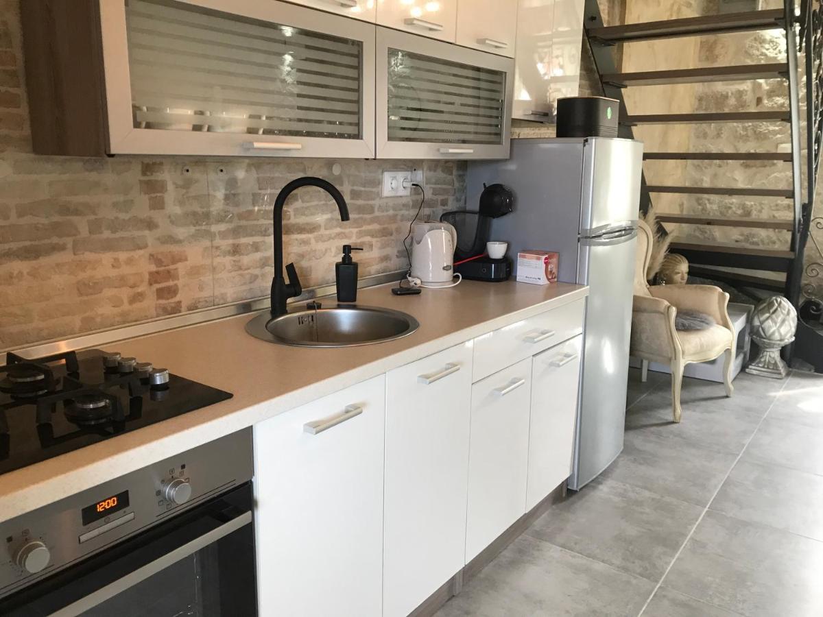 Stone House Chiara Seaview Apartamento Funtana Exterior foto