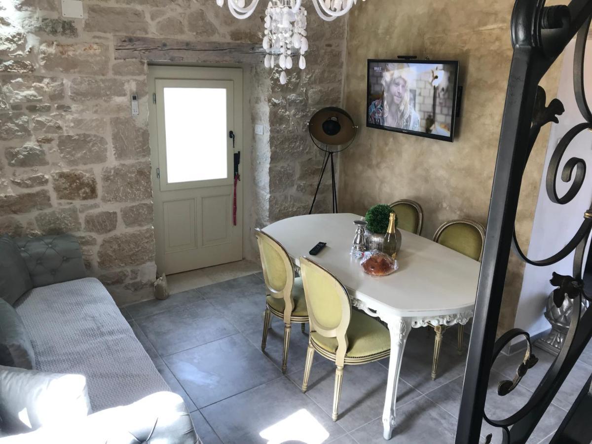 Stone House Chiara Seaview Apartamento Funtana Exterior foto