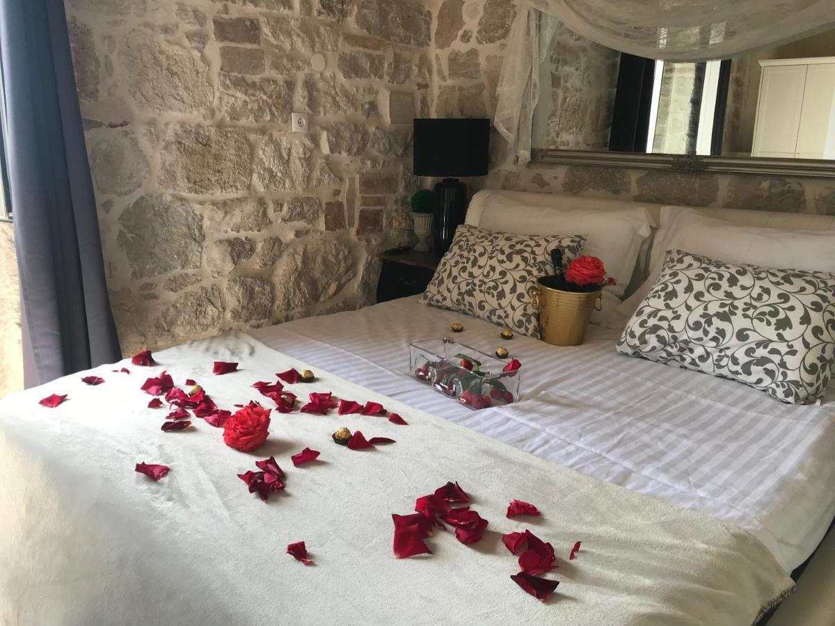 Stone House Chiara Seaview Apartamento Funtana Exterior foto